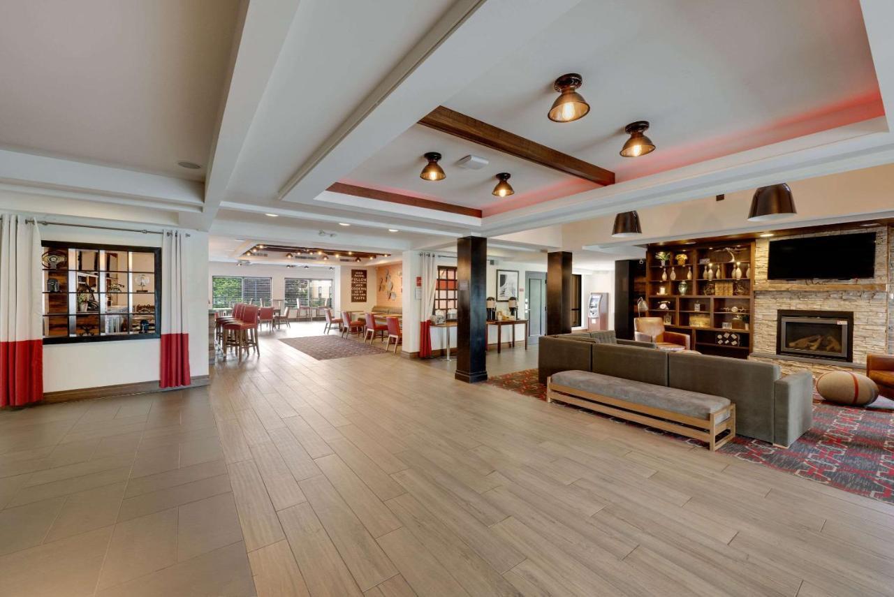 The Crossroads Hotel - Newburgh Kültér fotó
